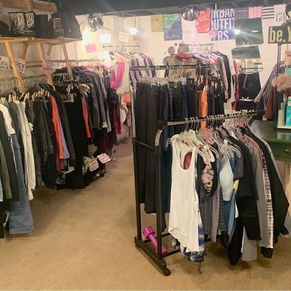 🎊♻️❤️LIKE THIS LISTING TO BE NOTIFIED WHEN I GO LIVE  🎉🛍💥 - Picture 8 of 10